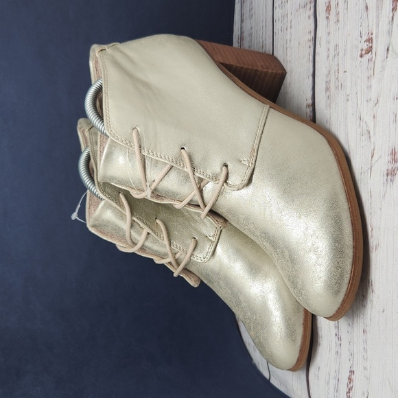 TOMS | NEW Lunata Gold Metallic Heeled Lace Up Booties Academia Size 11 - Picture 2 of 10